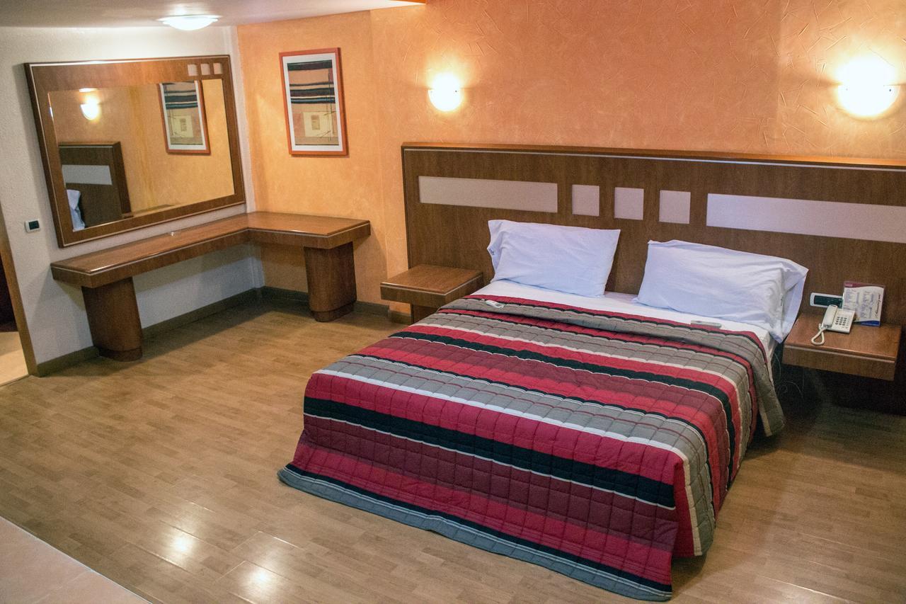 Autohotel Ilussion Кордова Екстер'єр фото